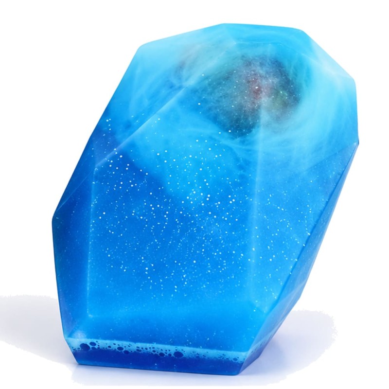 Savon bleu en forme de cristal taillé élément Eau avec pierre naturelle cachée et sa boîte cadeau illustrée