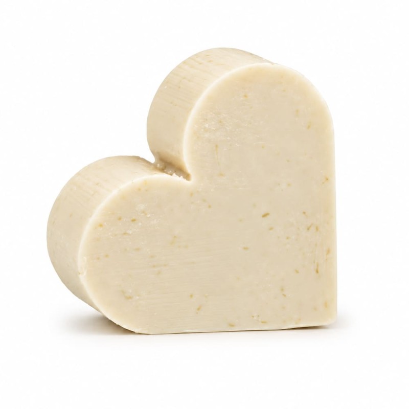 Mini savon artisanal blanc en forme de cœur au parfum de noix de coco, cadeau d’invité de baptême