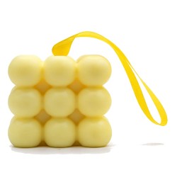 Savon de massage artisanal jaune pastel parfum pêche et citron avec cordon, idée cadeau fruitée