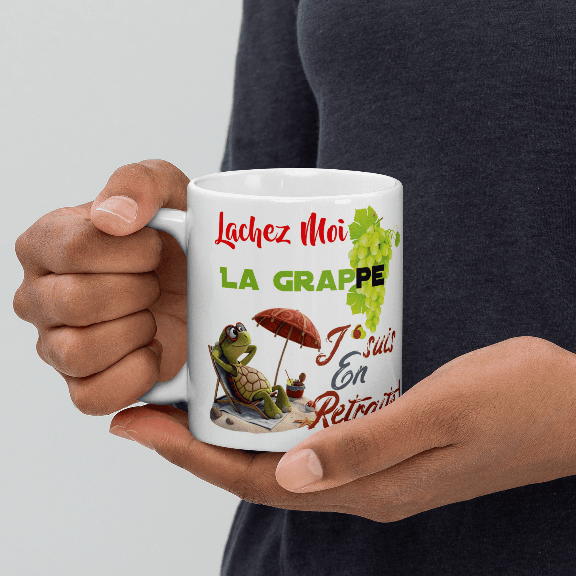 mug humoristique offert lors d'un pot de départ en retraite au bureau